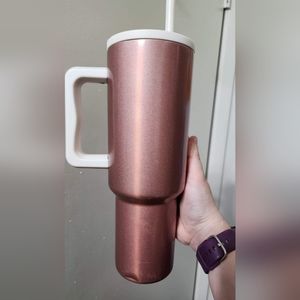 Simple modern tumbler